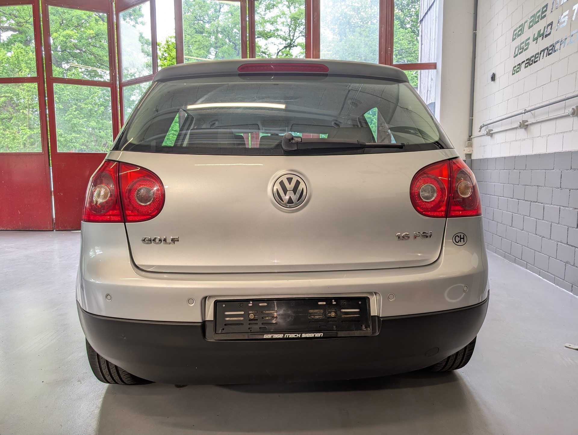 VW Golf 1.6 FSI Comfortline-showroom-element-3