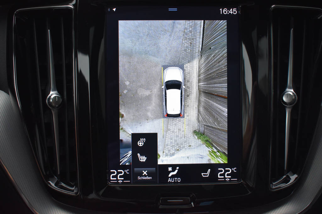 VOLVO XC60 2.0 B5 MH R-Design AWD-image-10