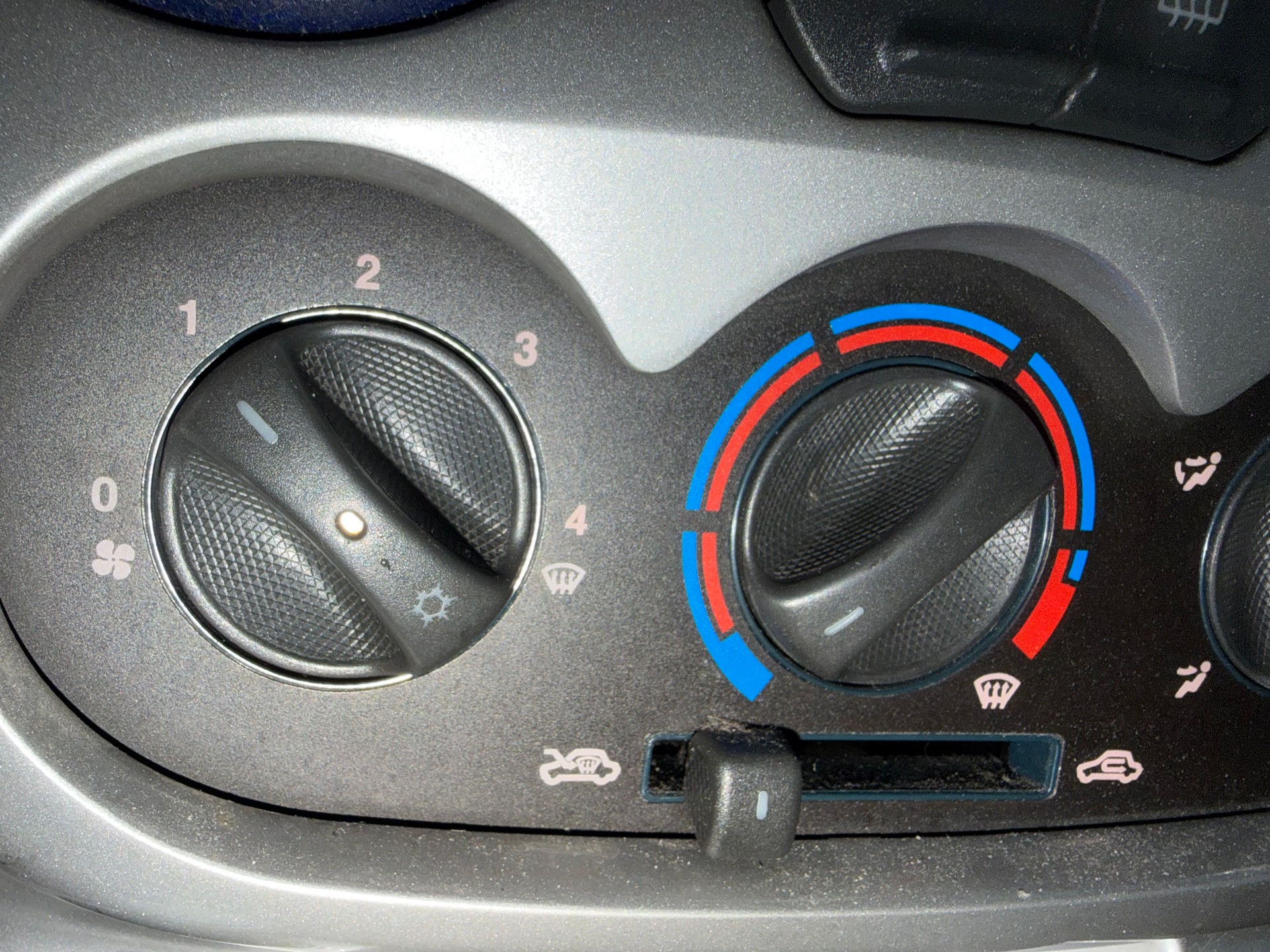 FIAT Doblò 1.9 JTD Malibu-image-9