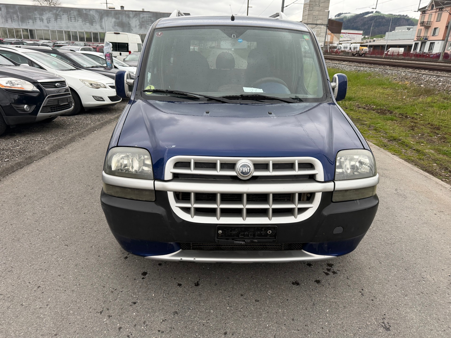 FIAT Doblò 1.9 JTD Malibu-image-1