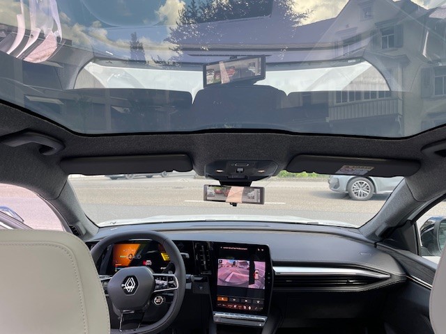 RENAULT Scénic E-Tech iconic-image-6