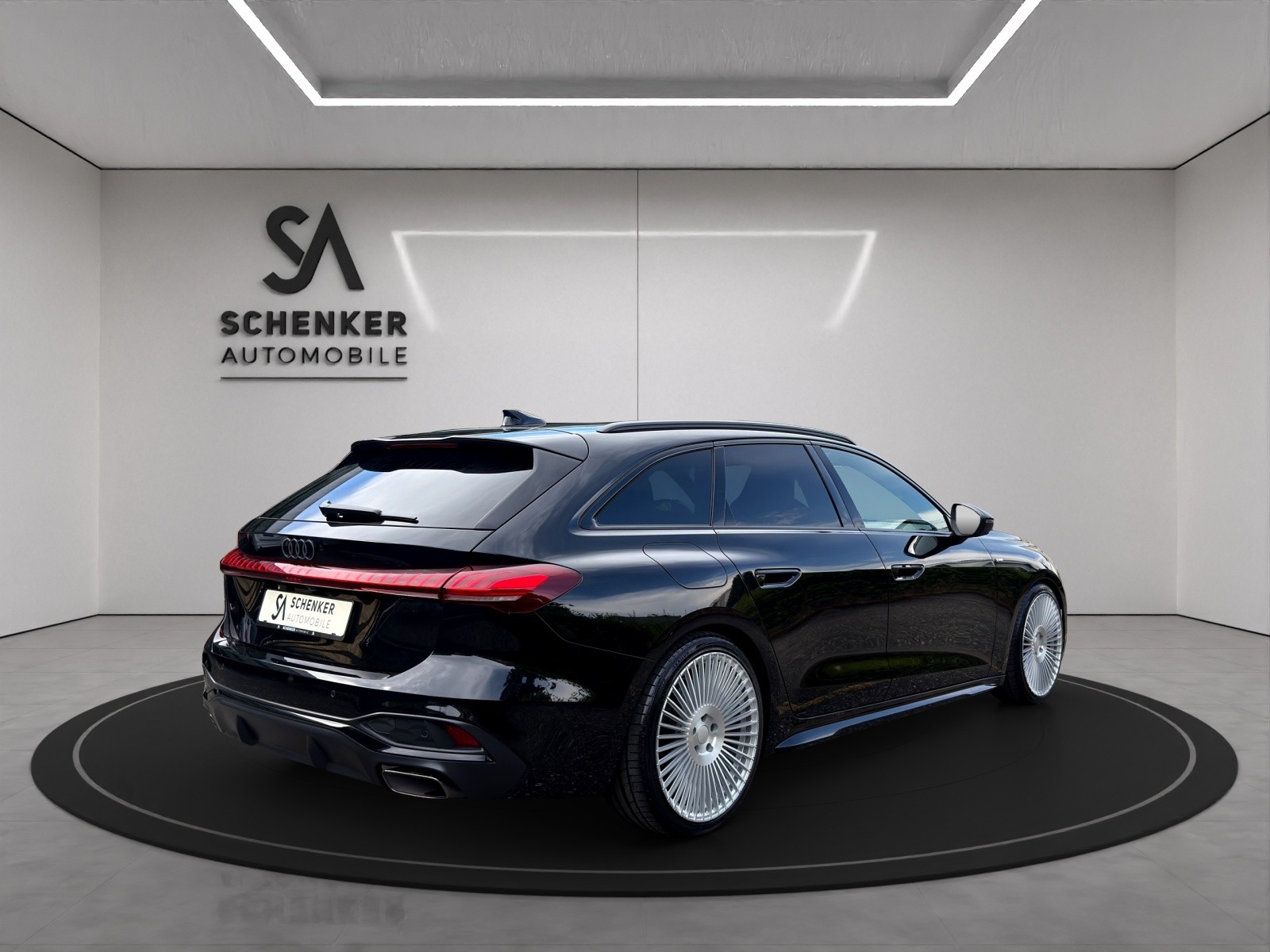 AUDI A5 Avant TFSI 150 kW S tronic S-Line Optikpaket Black-image-4