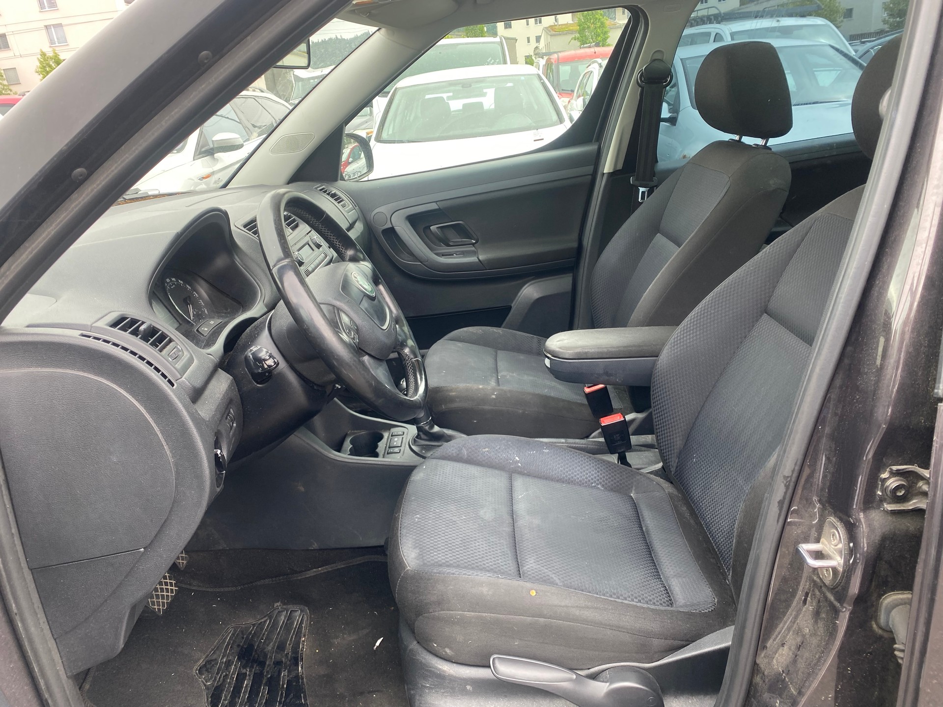 SKODA Roomster 1.2 TSI Magic DSG-image-9