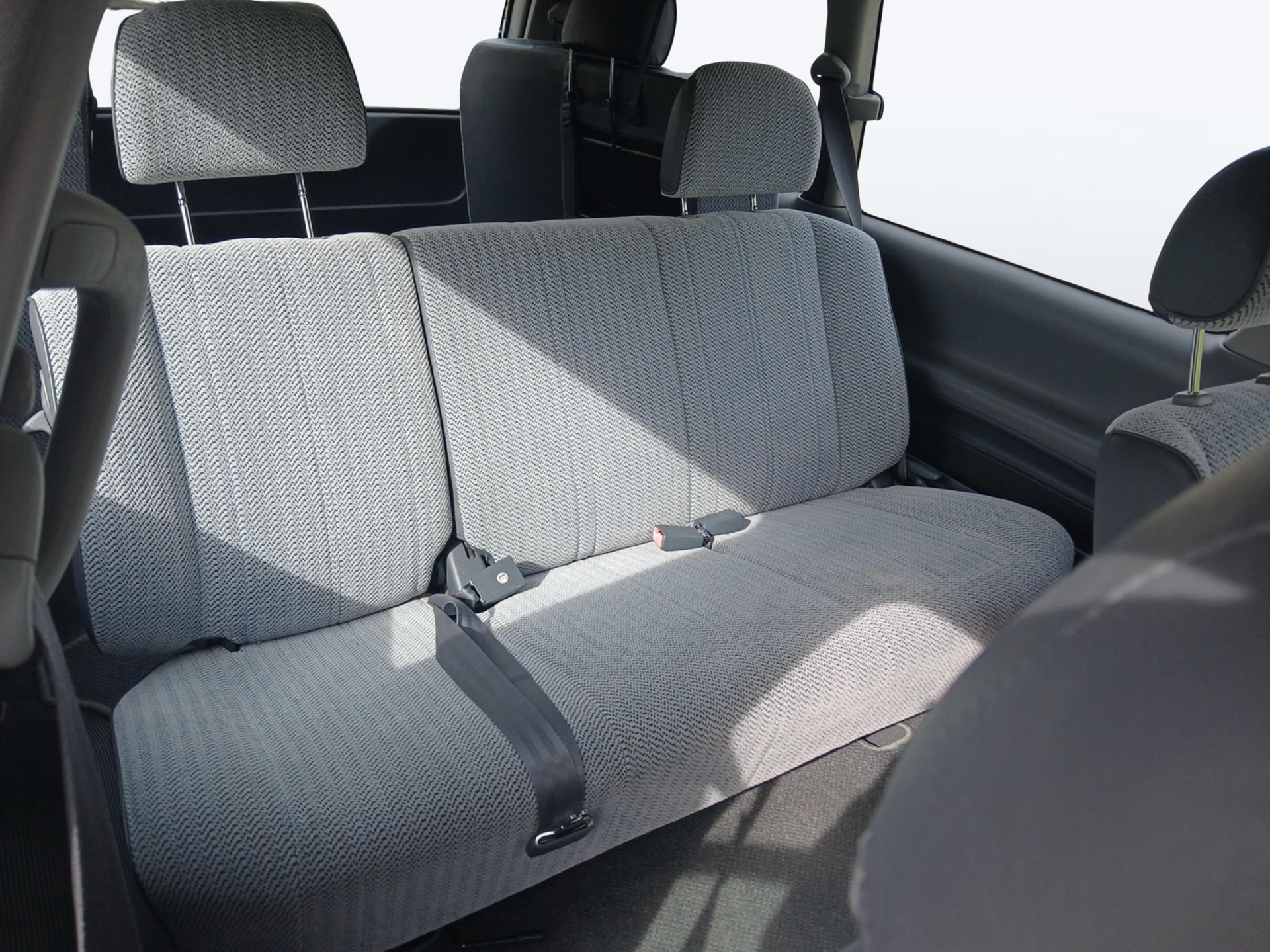 TOYOTA Previa 2.4 XE-image-10