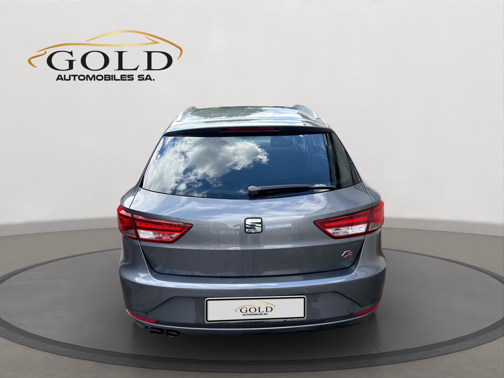 SEAT Leon ST 1.4 TSI FR Viva-image-14