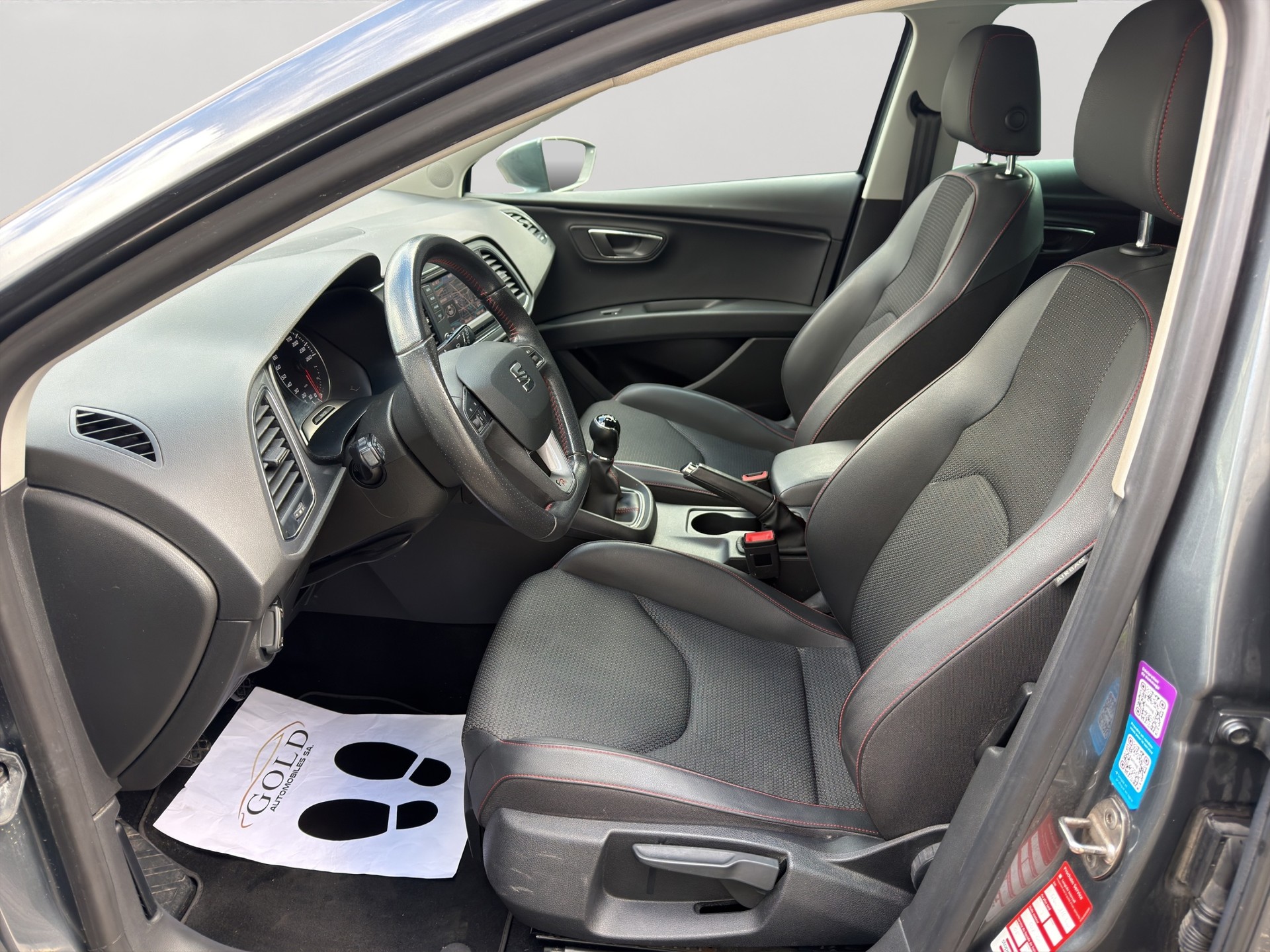 SEAT Leon ST 1.4 TSI FR Viva-image-4