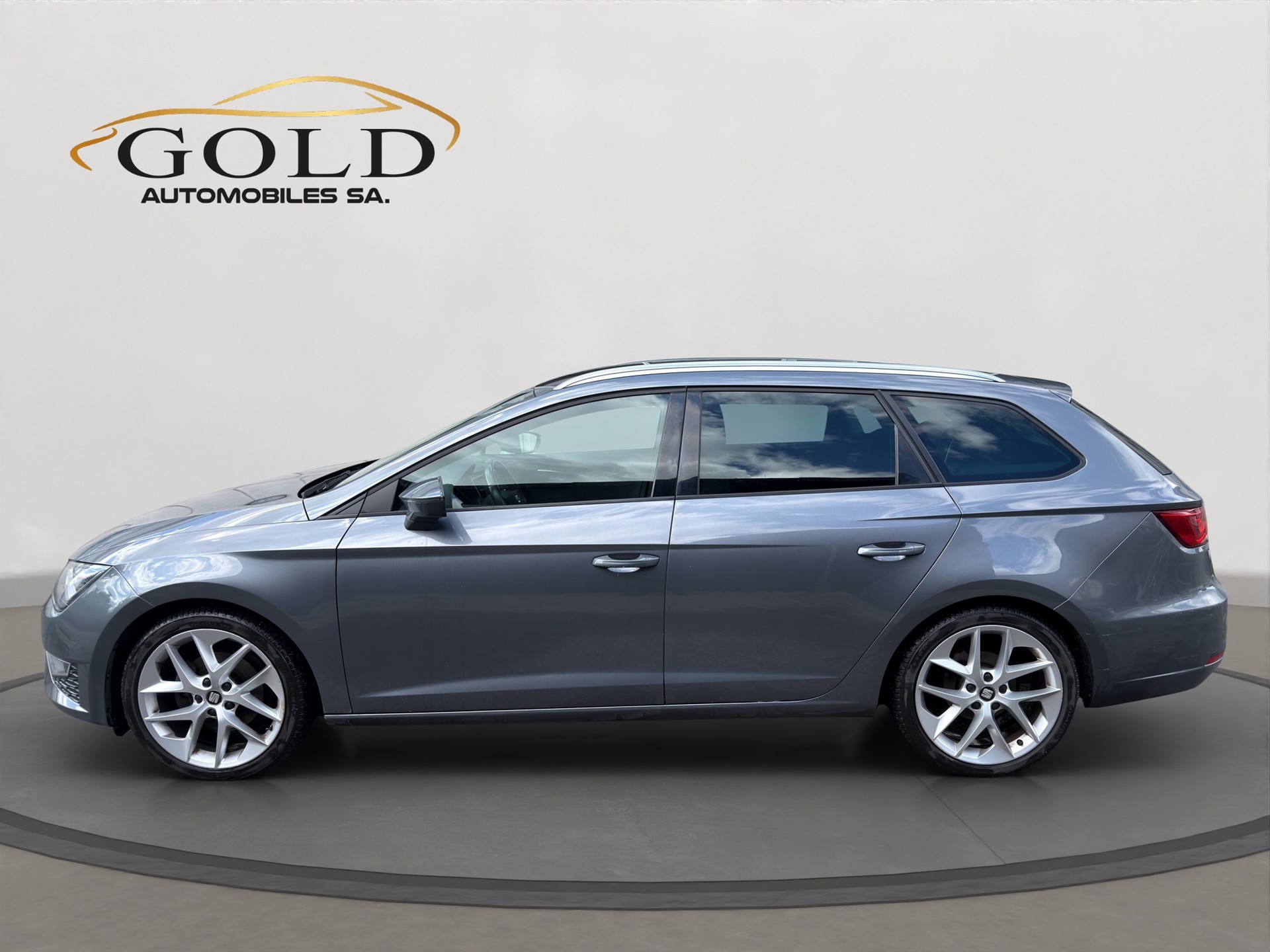 SEAT Leon ST 1.4 TSI FR Viva-image-11