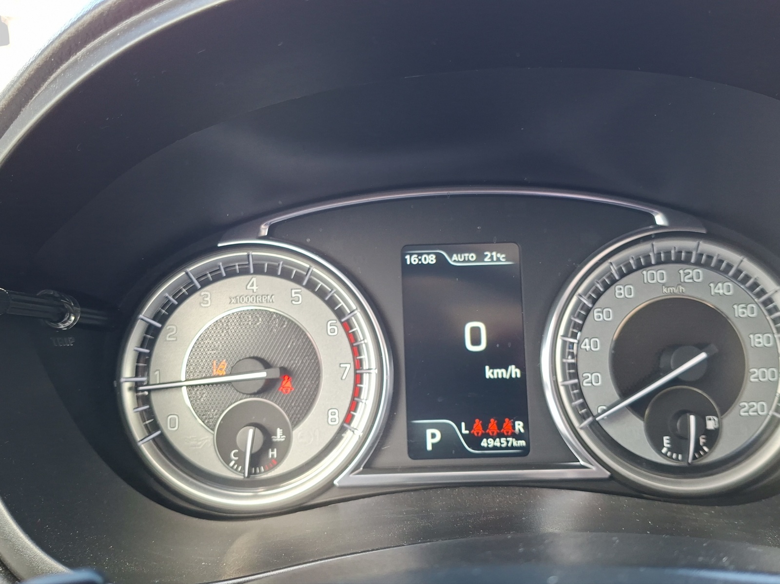 SUZUKI S-Cross 1.4 T Compact Top Hybrid 4x4-image-11
