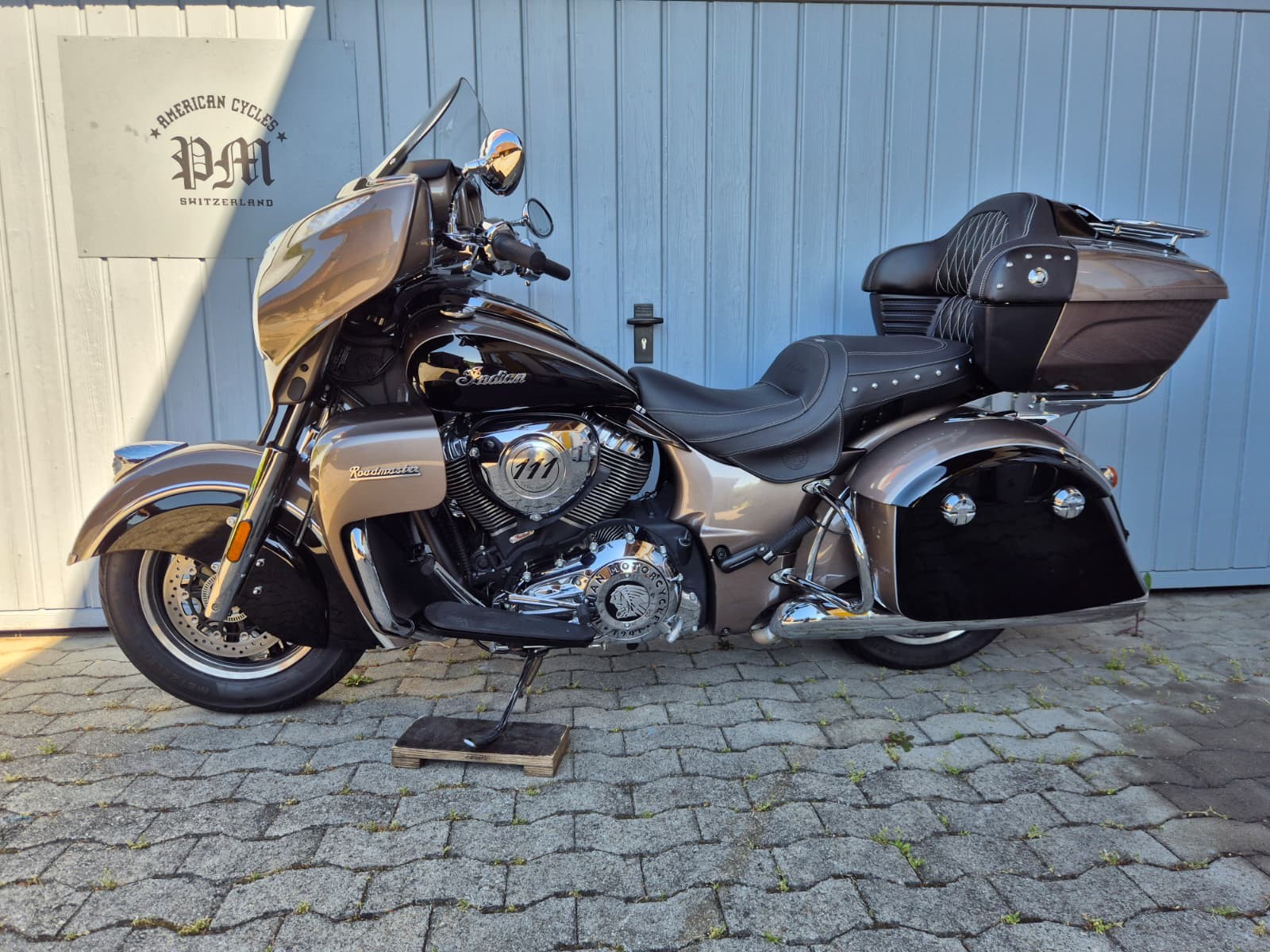 INDIAN Roadmaster-image-1
