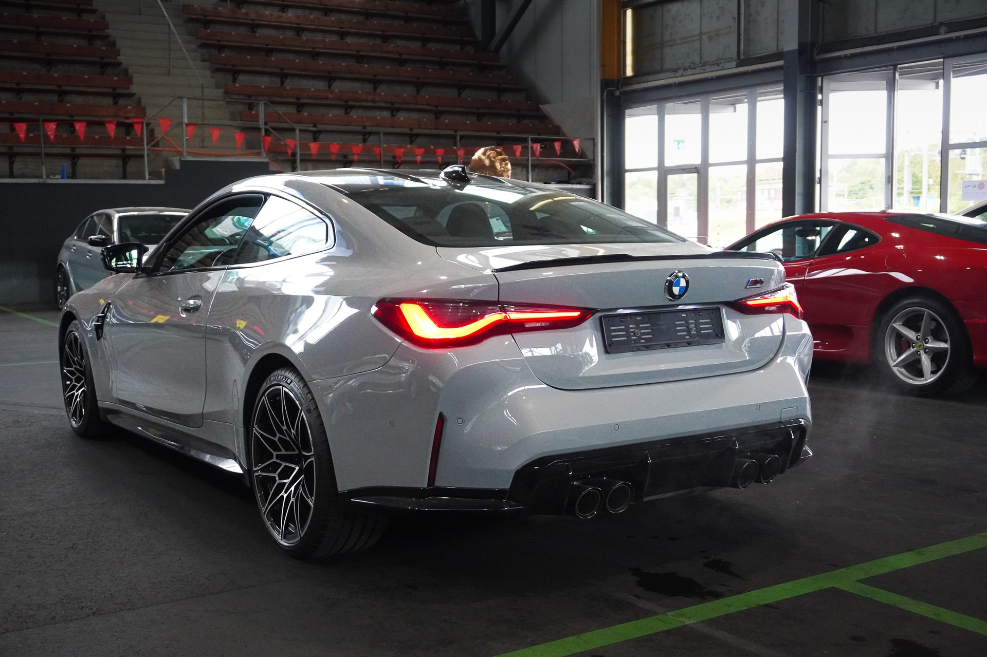 BMW M4 Coupé Competition-showroom-element-2