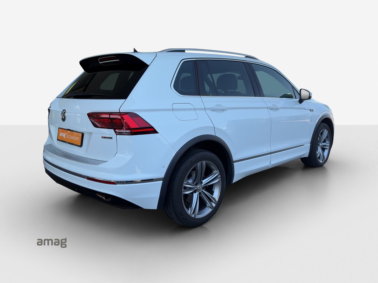 VW Tiguan 2.0TSI Highline 4Motion DSG-image-4