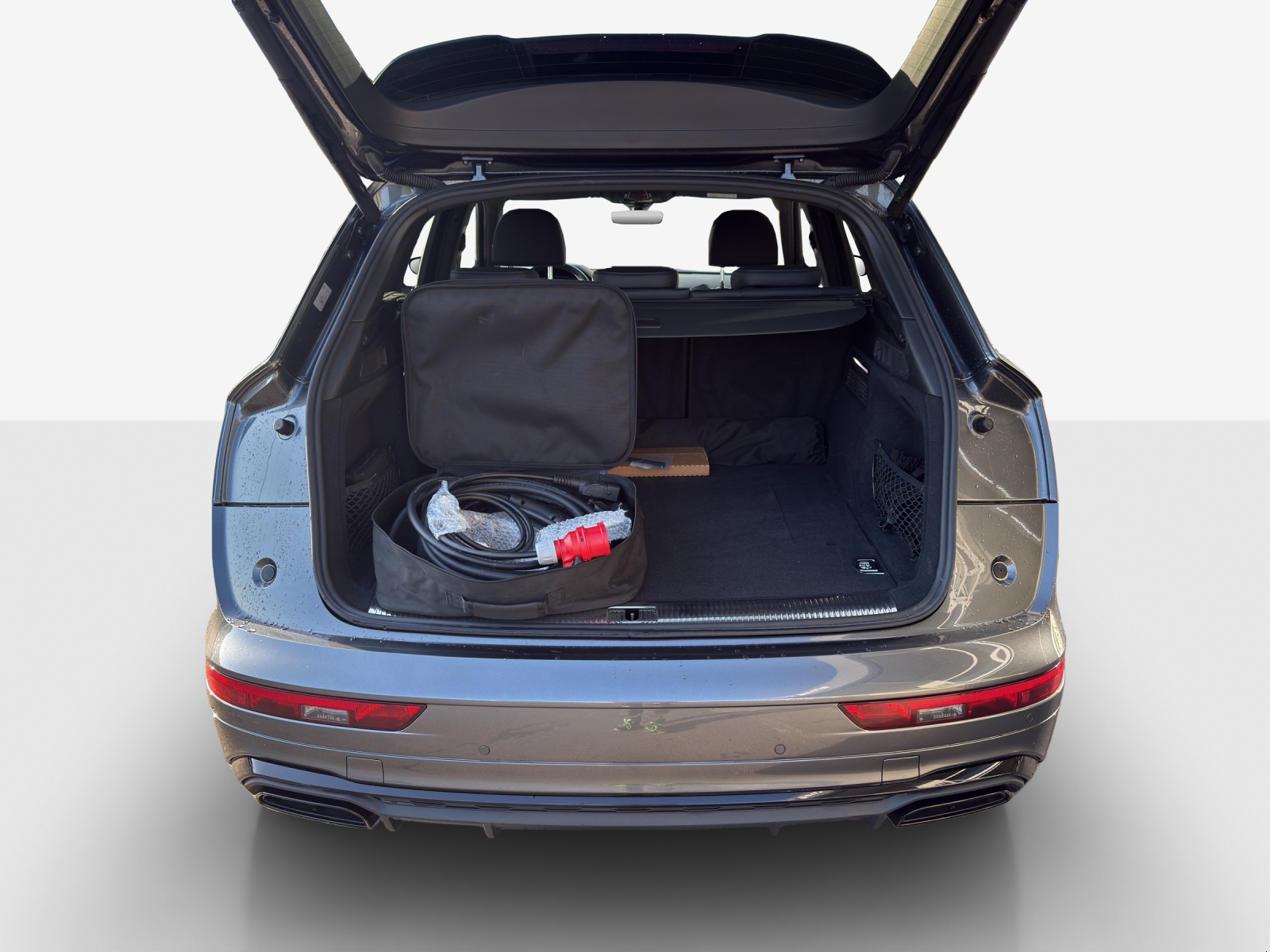 AUDI Q5 55 TFSI e PHEV S line quattro S-tronic-image-13