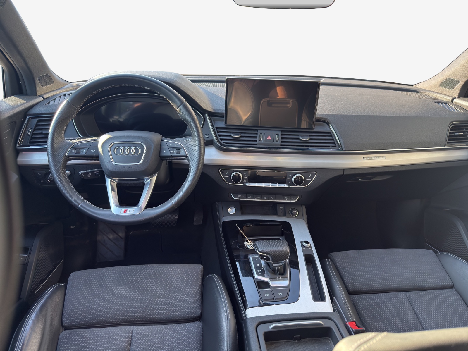 AUDI Q5 55 TFSI e PHEV S line quattro S-tronic-image-9