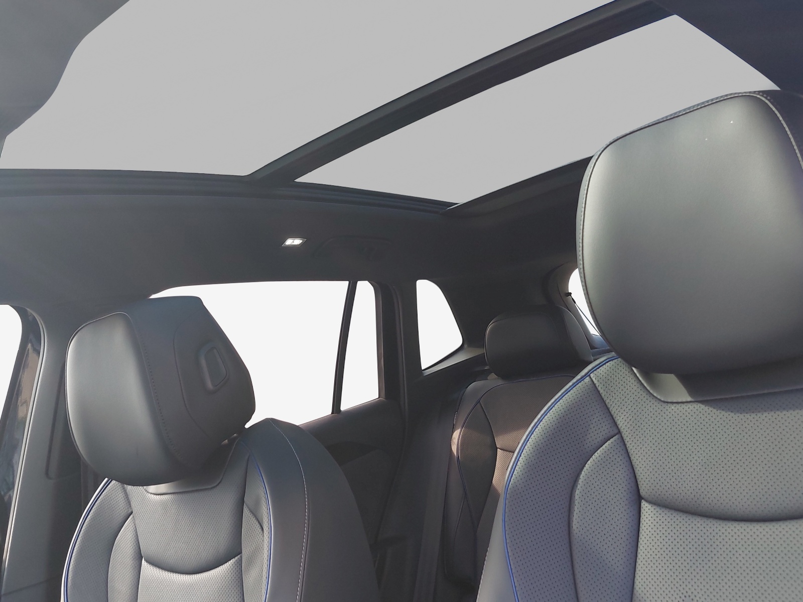 VW Tiguan 2.0 TSI DSG R-Line Plus 4Motion-image-15