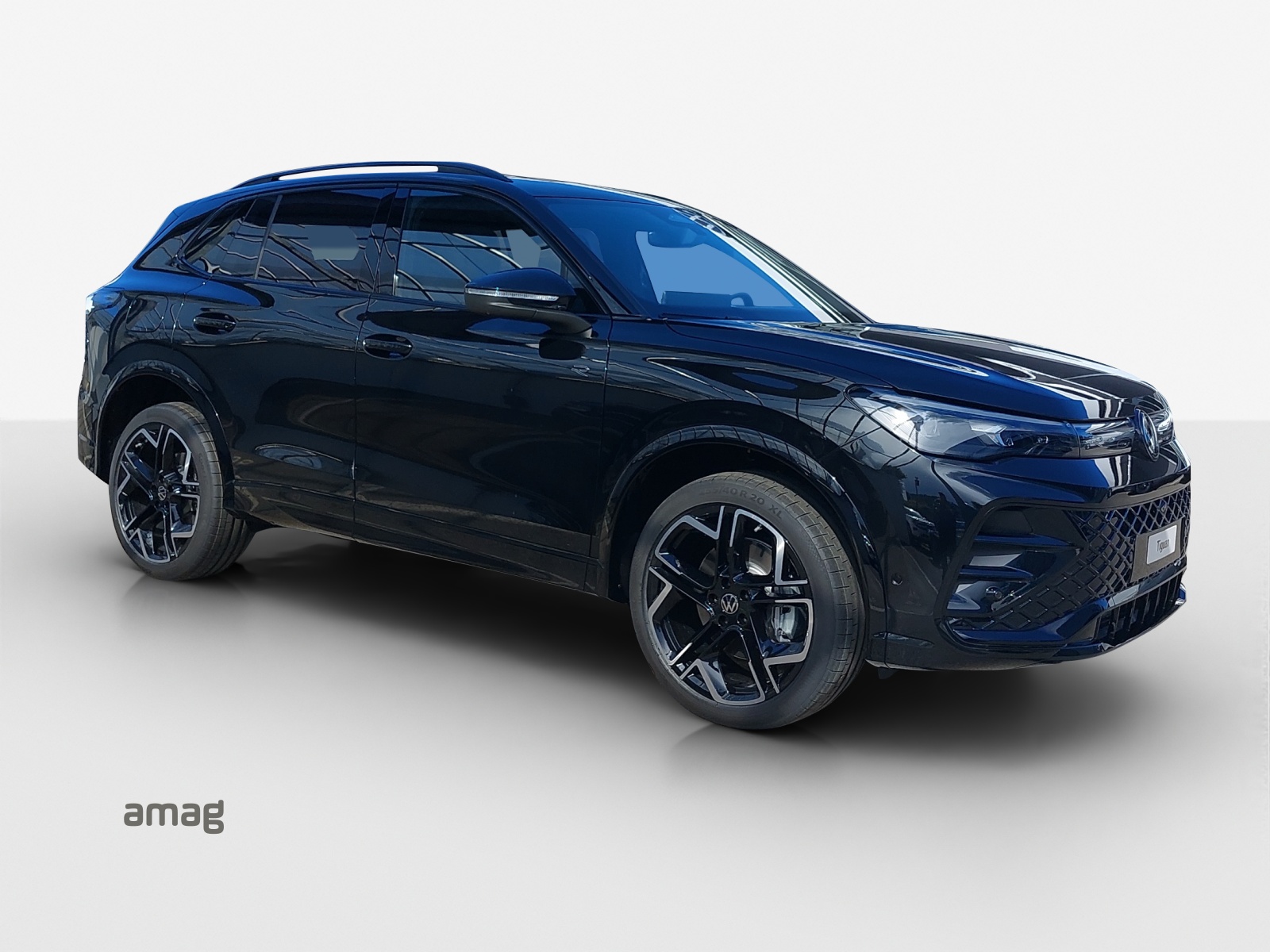 VW Tiguan 2.0 TSI DSG R-Line Plus 4Motion-image-5