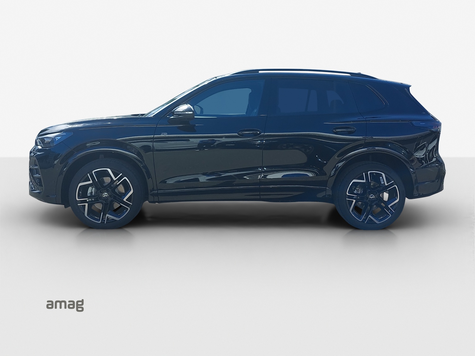 VW Tiguan 2.0 TSI DSG R-Line Plus 4Motion-image-1
