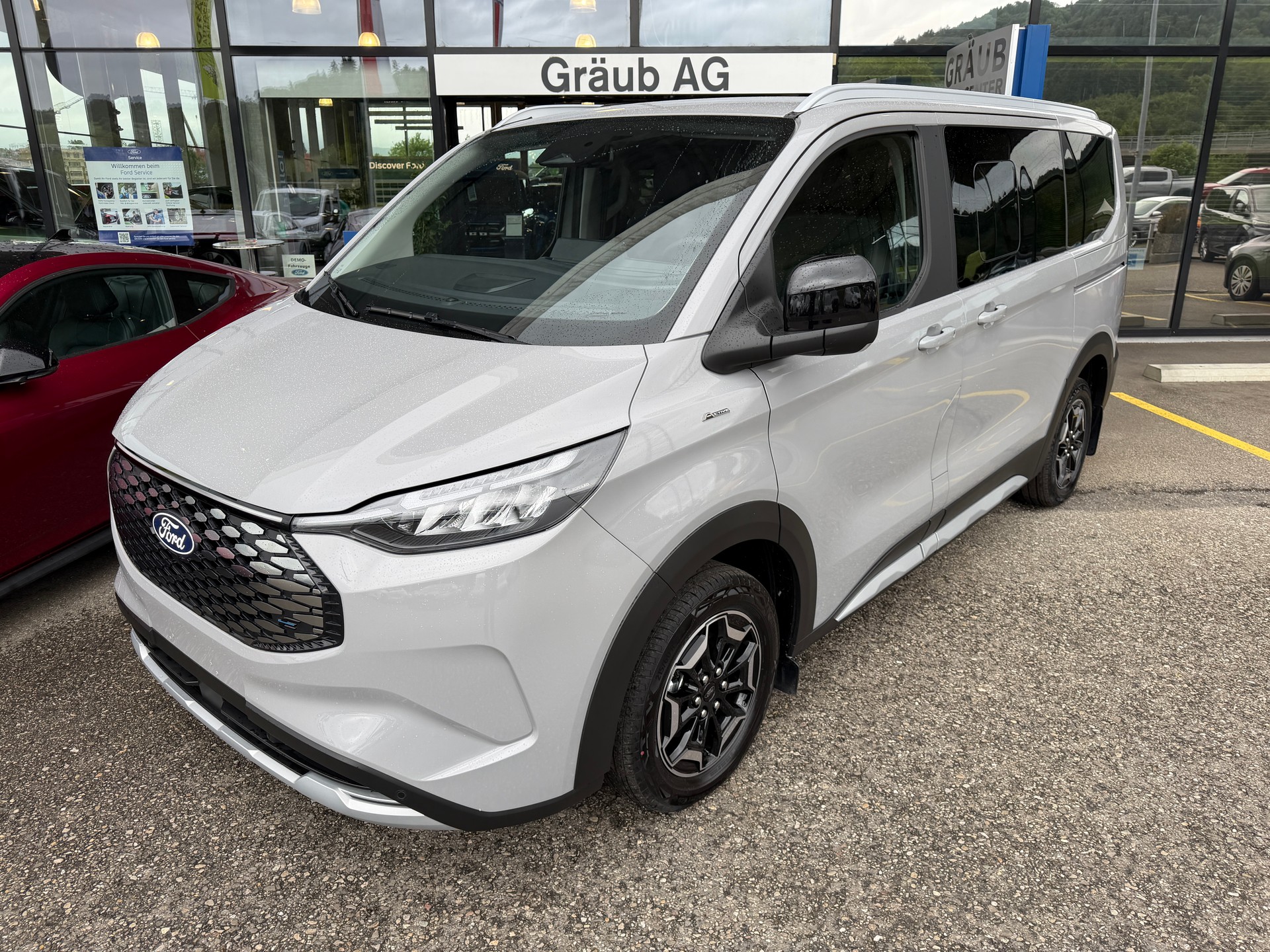 FORD Tourneo Bus 340 L1H1 65kWh Active-image-2