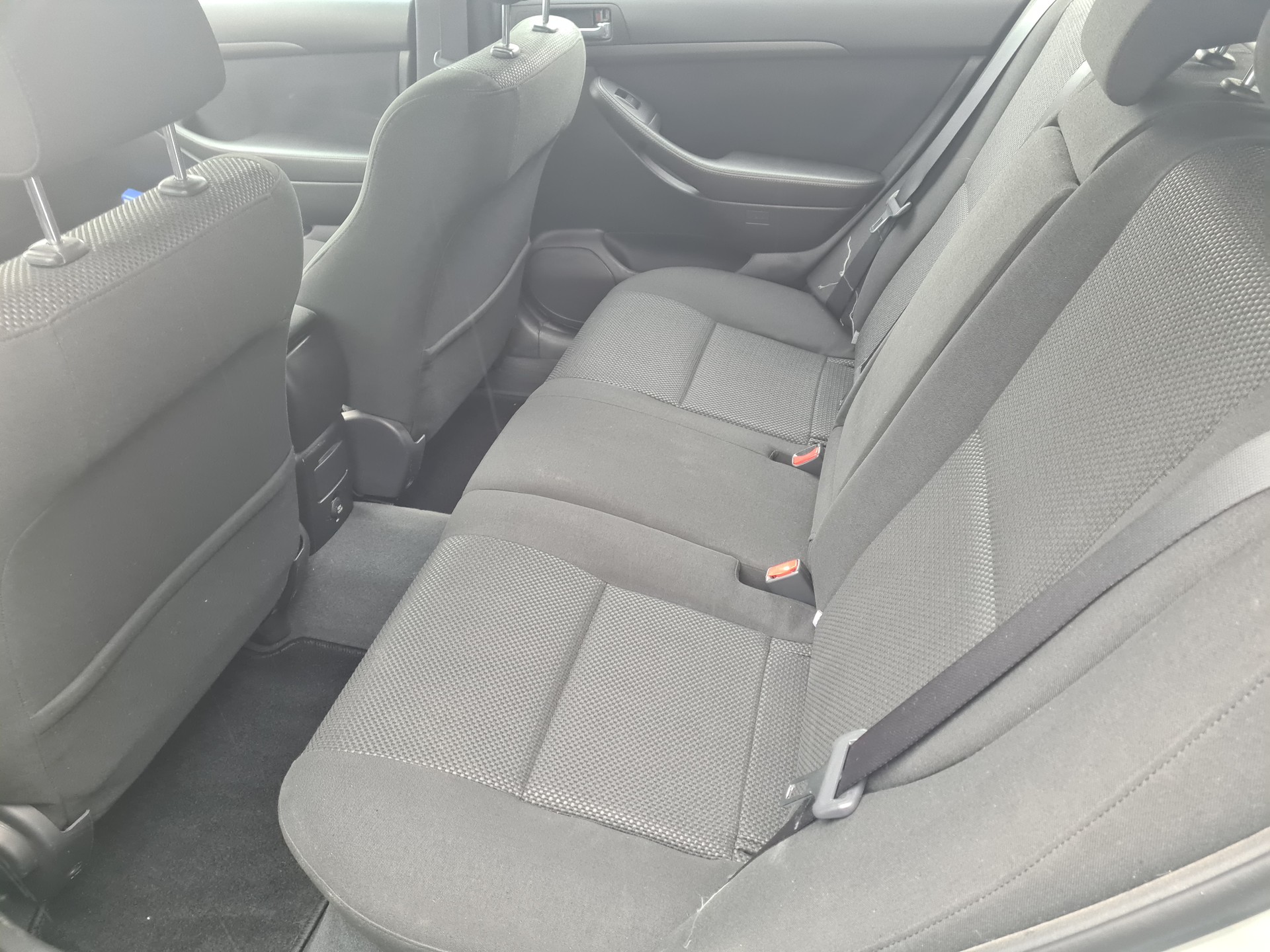 TOYOTA Avensis 2.4 D4 VVT-i Linea Sol Sportswagon T-Step5-image-5