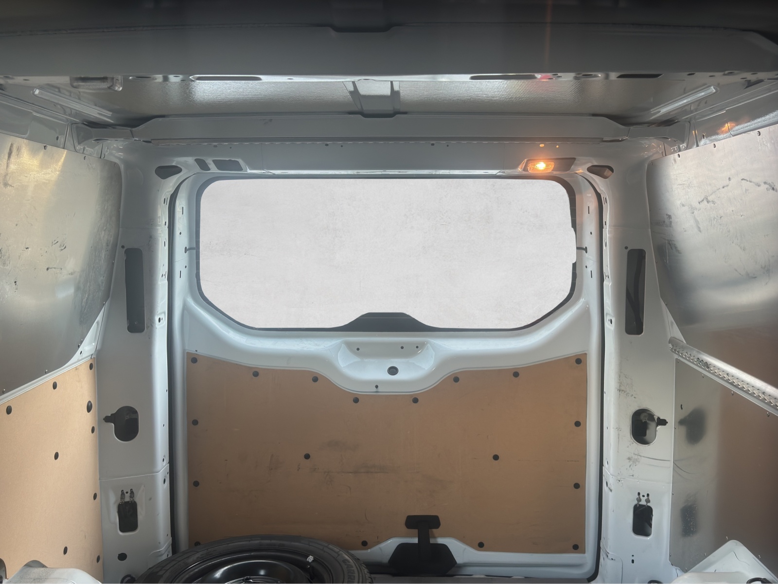 FORD Transit Custom Van 320 L1H1 Trend-image-11