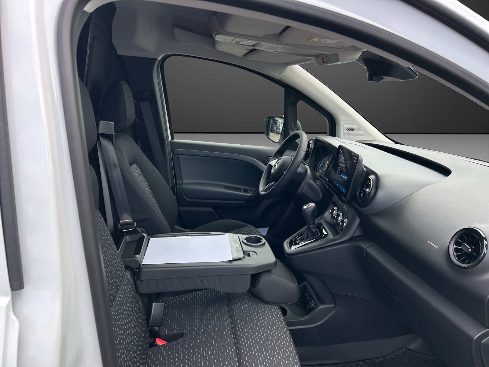 MERCEDES-BENZ eCitan 45kWh Pro-image-7