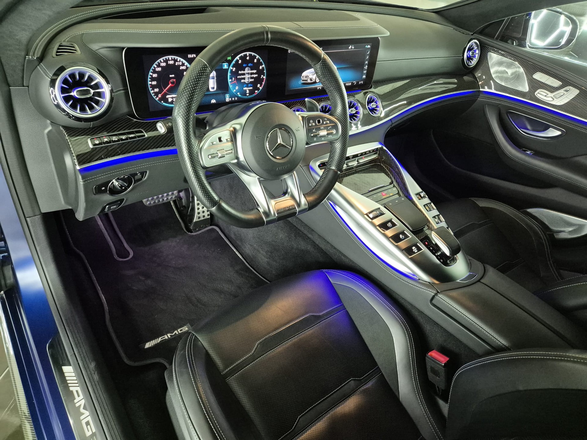 MERCEDES-BENZ AMG GT 4 63 S 4Matic+ Speedshift MCT-image-16