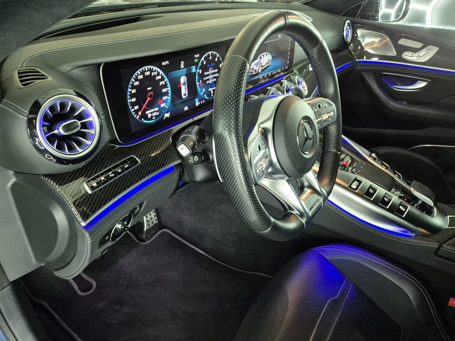 MERCEDES-BENZ AMG GT 4 63 S 4Matic+ Speedshift MCT-image-30