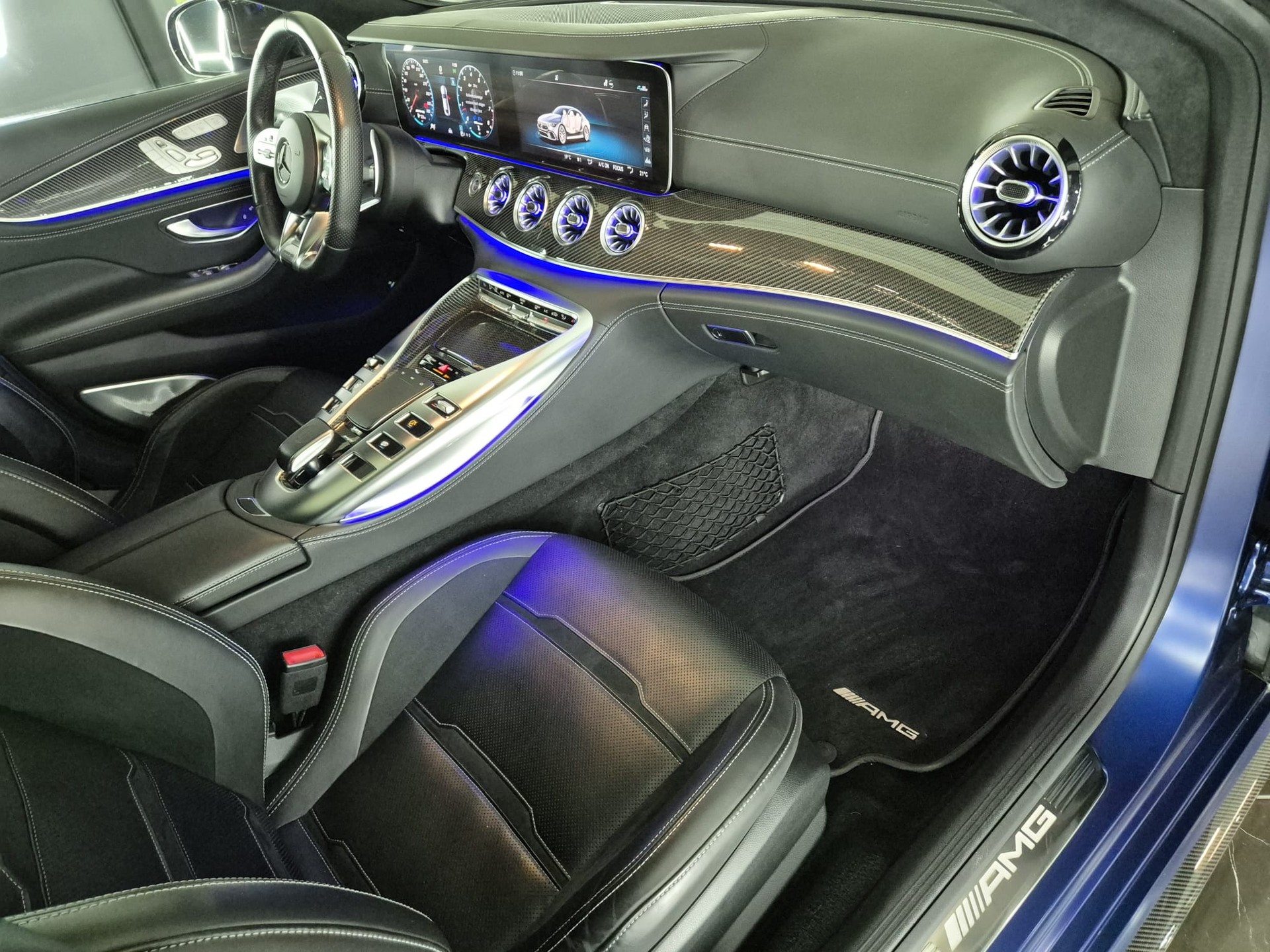 MERCEDES-BENZ AMG GT 4 63 S 4Matic+ Speedshift MCT-image-26
