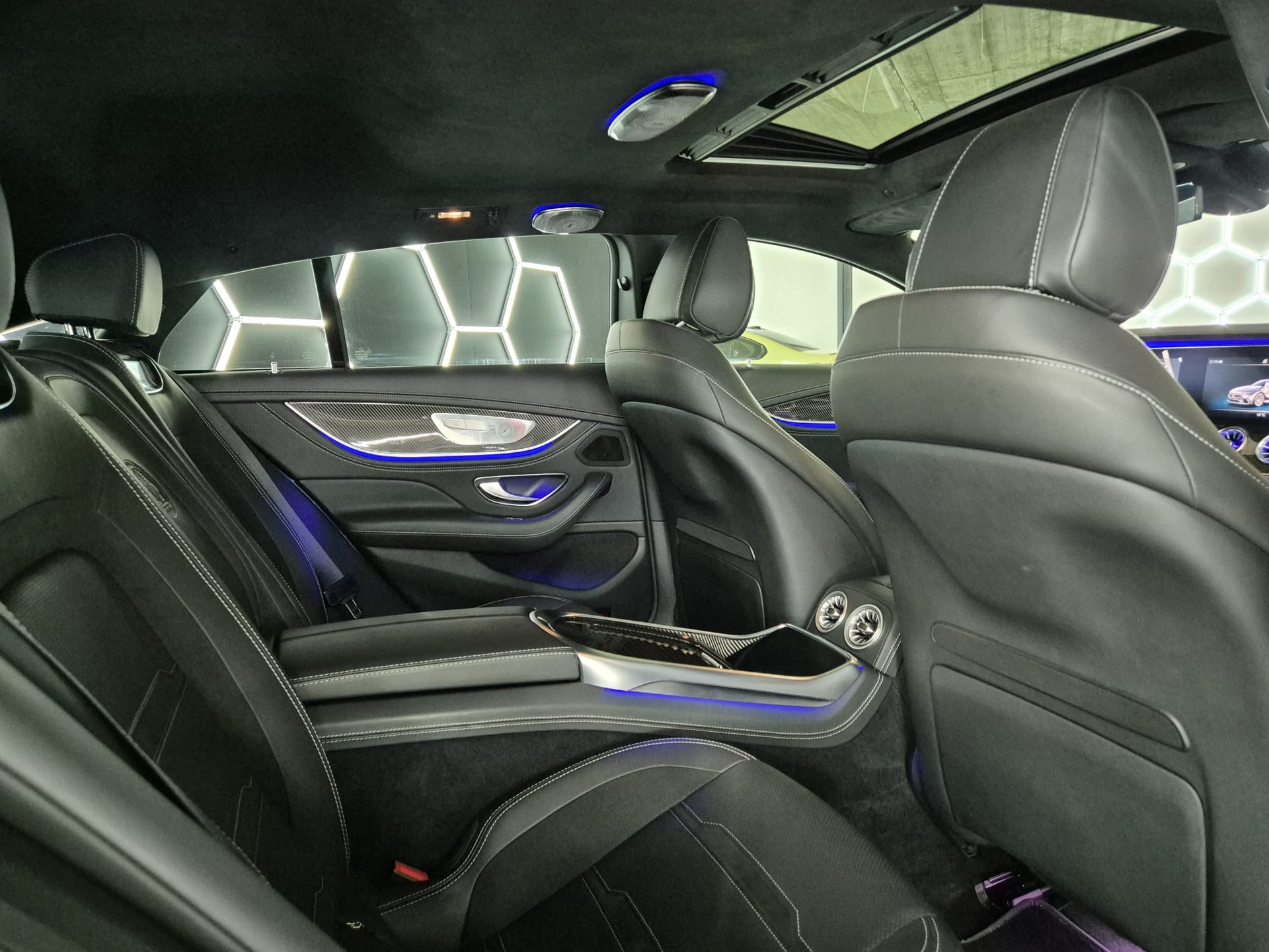 MERCEDES-BENZ AMG GT 4 63 S 4Matic+ Speedshift MCT-image-22