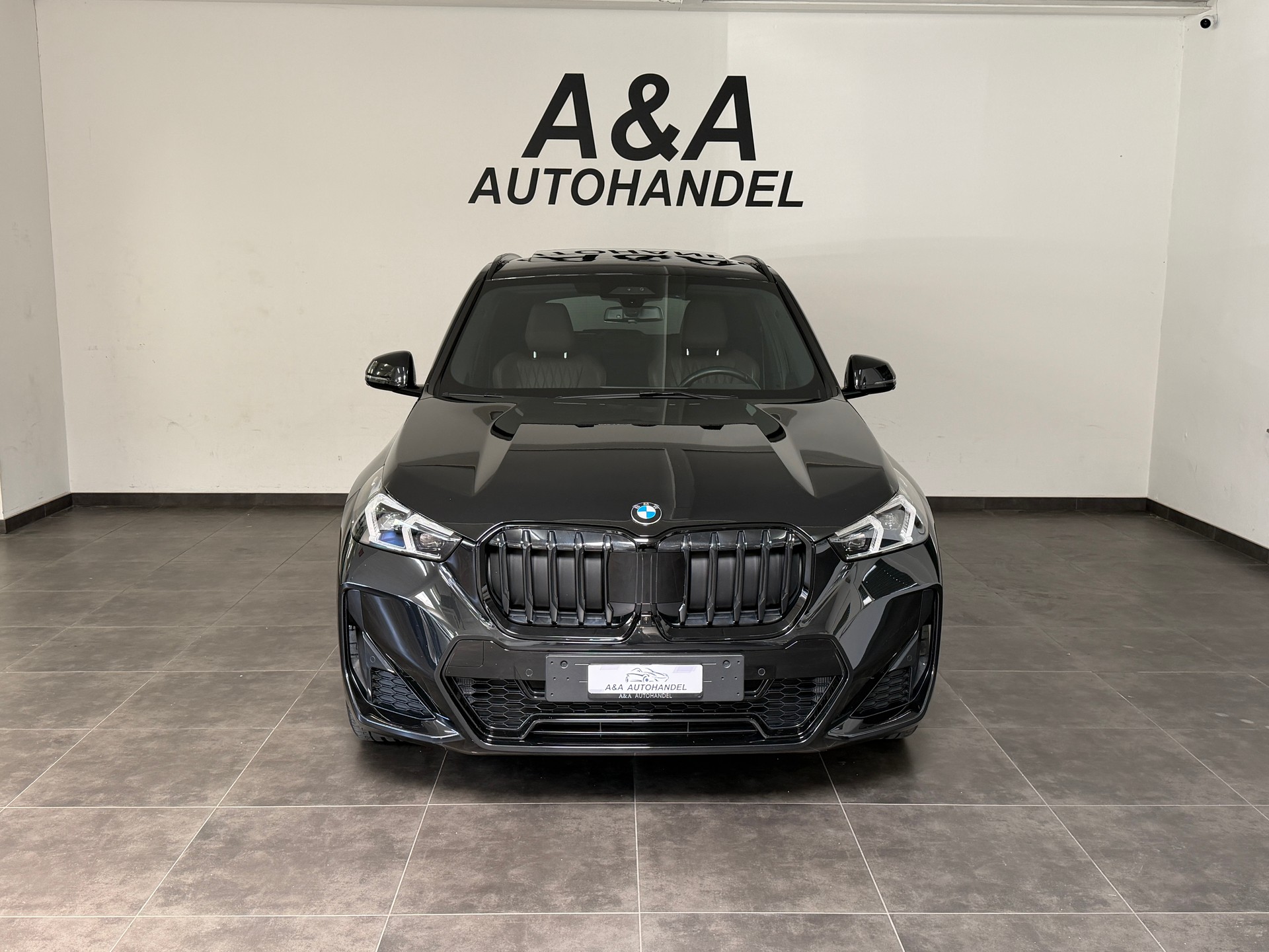 BMW X1 xDrive 23d 48V M Sport-image-1