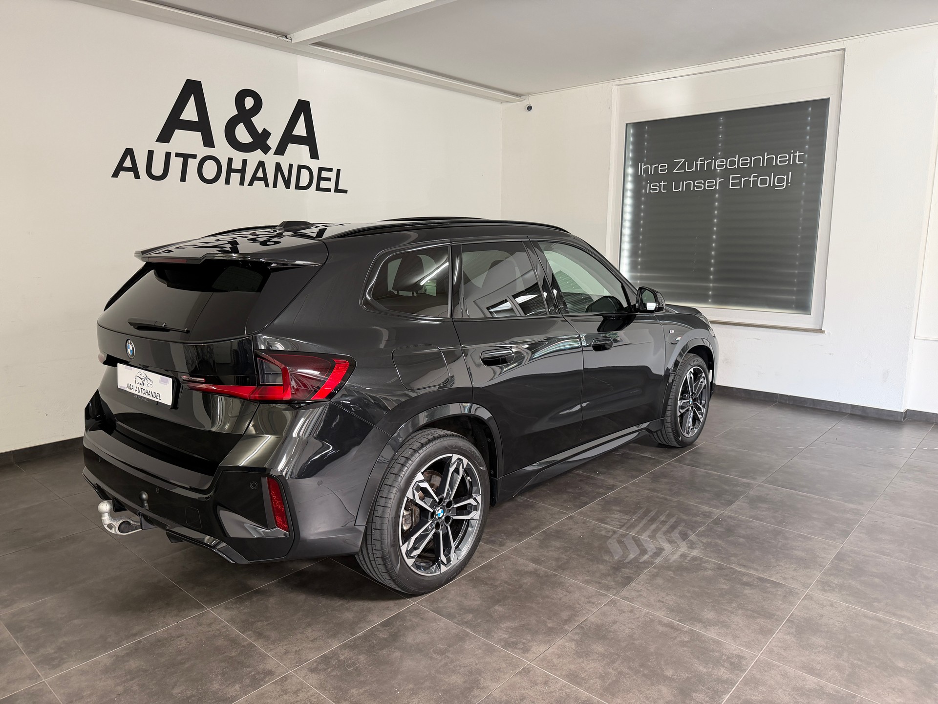 BMW X1 xDrive 23d 48V M Sport-image-3