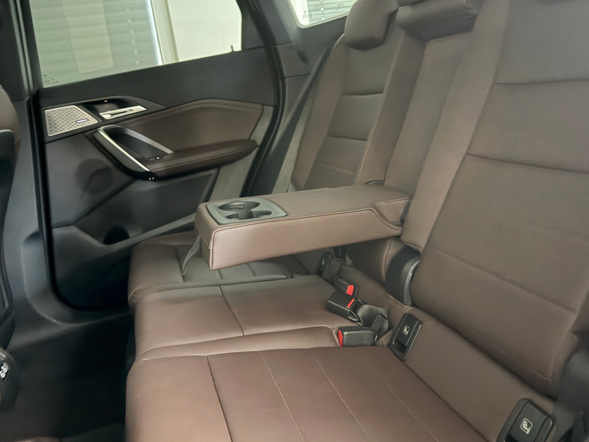 BMW X1 xDrive 23d 48V M Sport-image-8