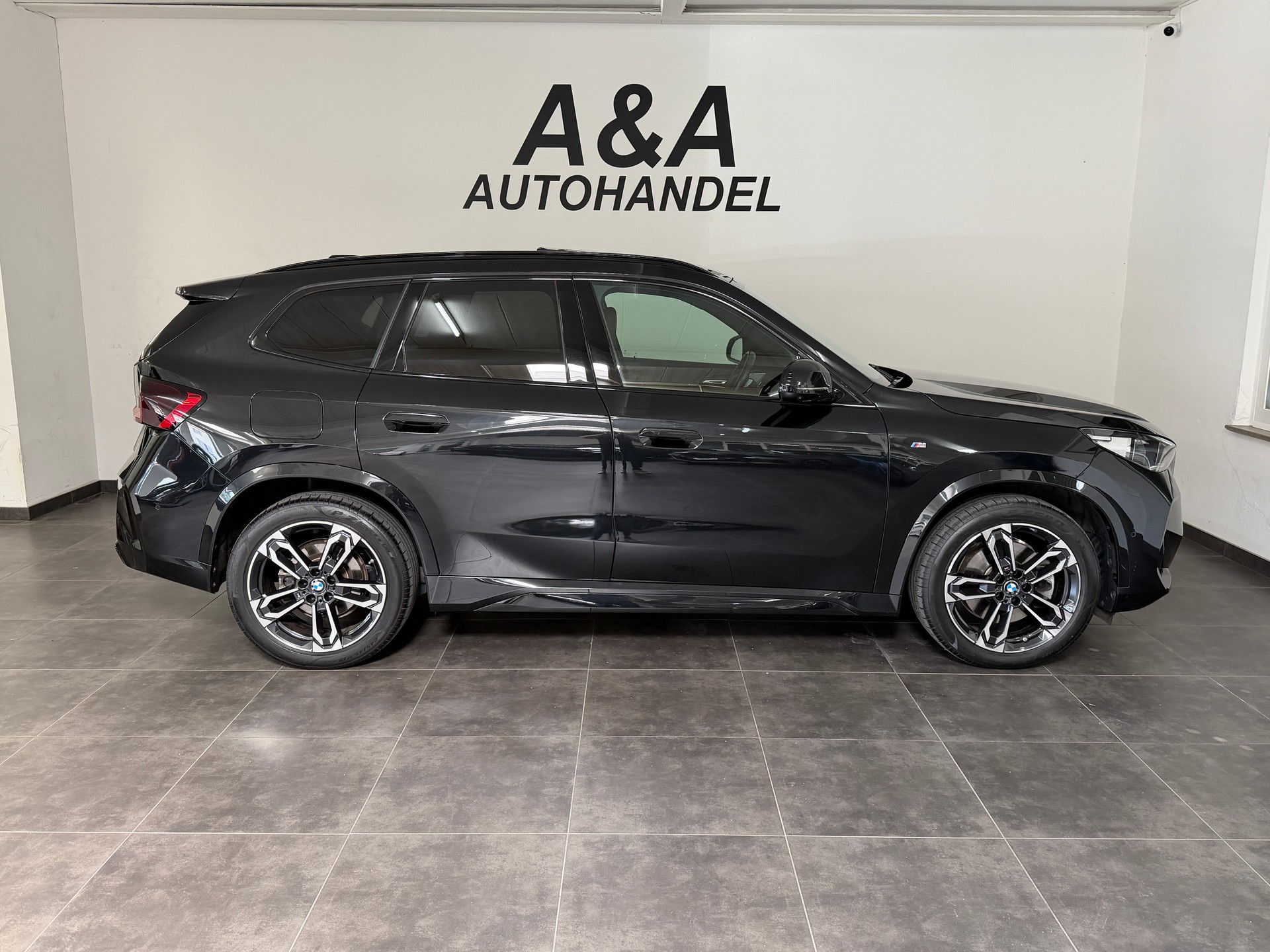 BMW X1 xDrive 23d 48V M Sport-image-2