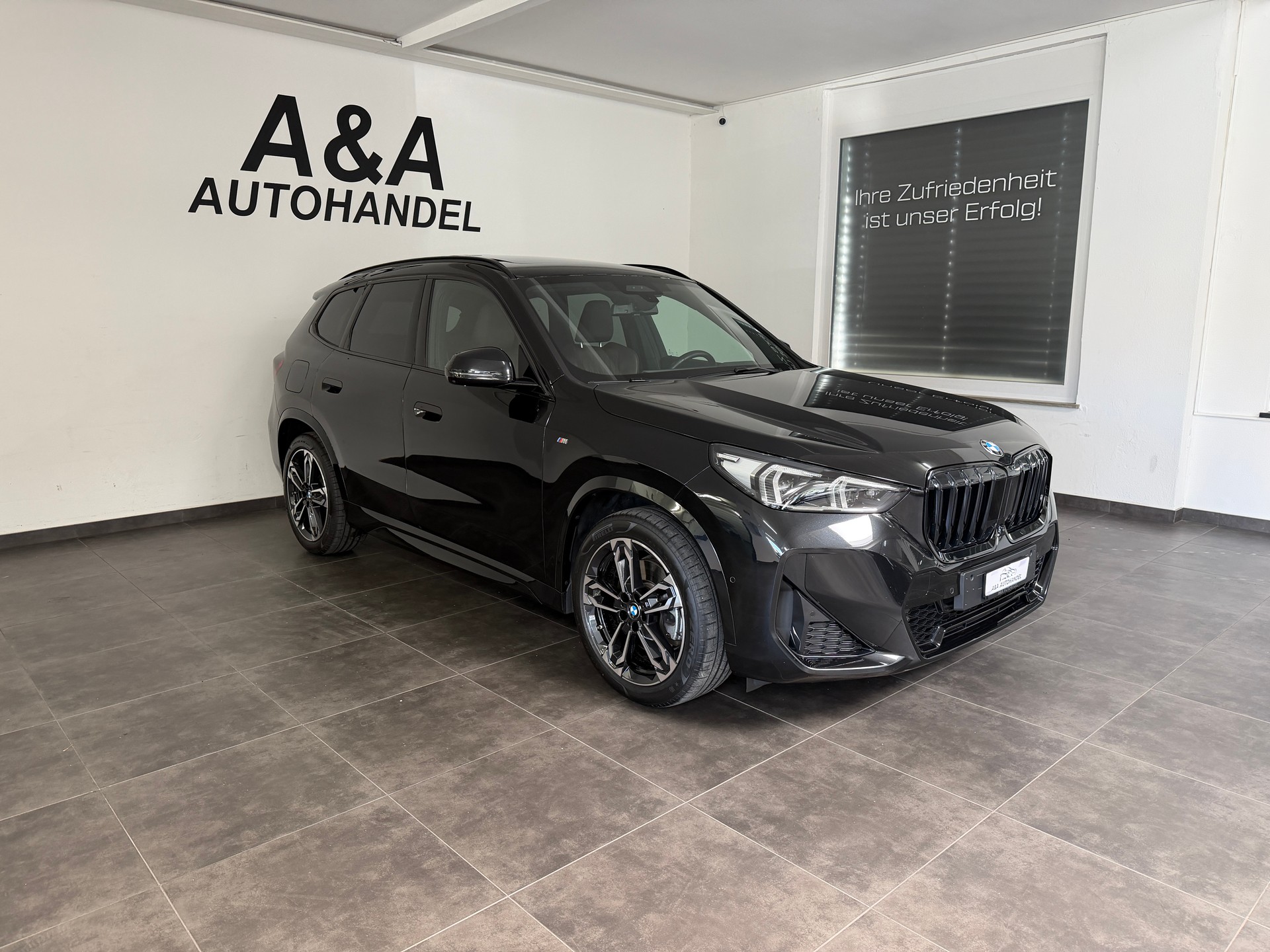 BMW X1 xDrive 23d 48V M Sport-image-0