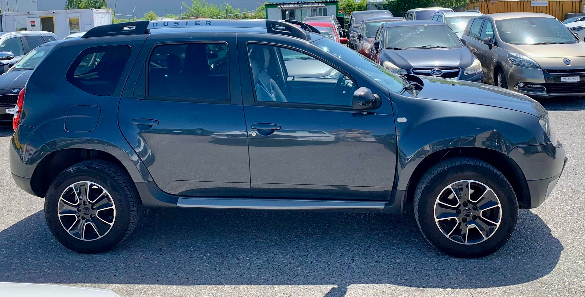 DACIA Duster 1.5 dCi Ambiance 4x2 EDC Automat (Klimatronik * Alufelgen * Sensoren mit Kamera * Leder * Navigation * BO6)-image-5