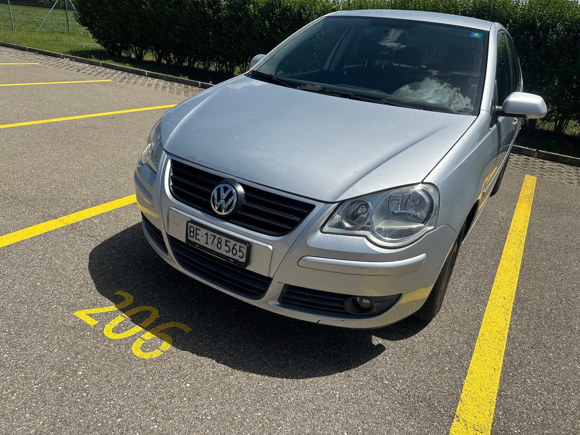 VW Polo 1.4 16V Trendline-image-0