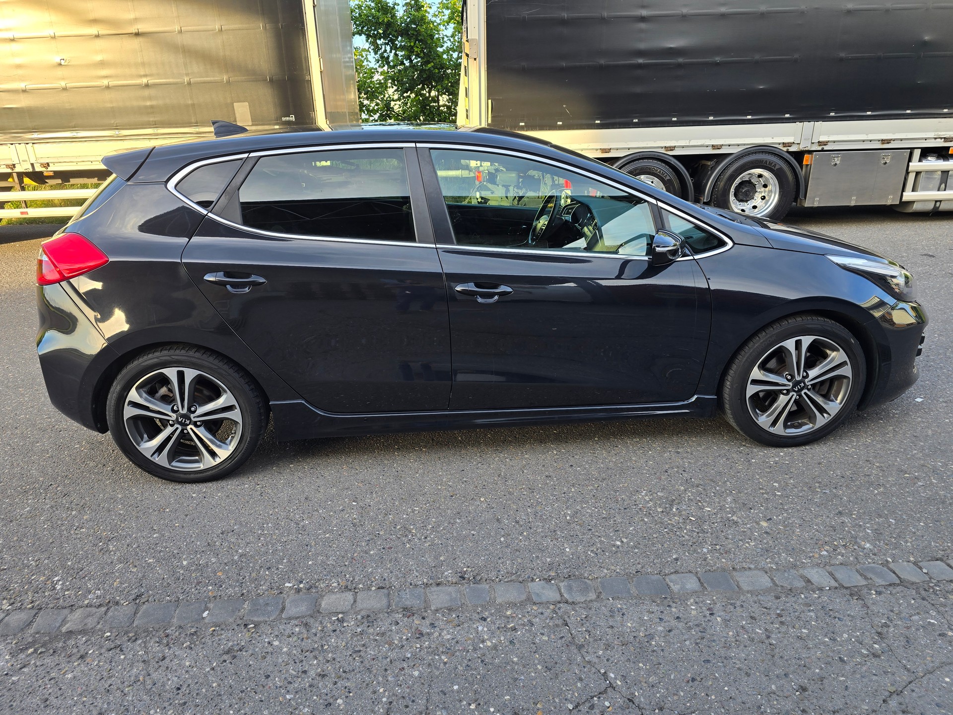 KIA Cee'd 1.0 T-GDi GT Line-image-8