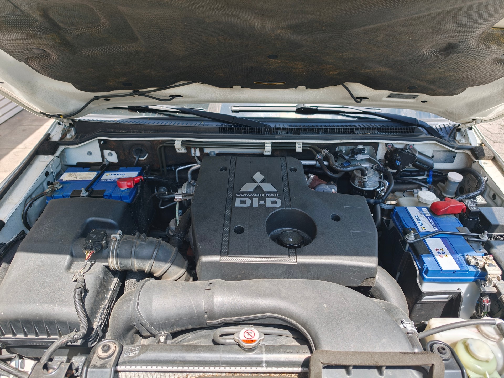 MITSUBISHI Pajero 3.2 DI-D Profi-image-6