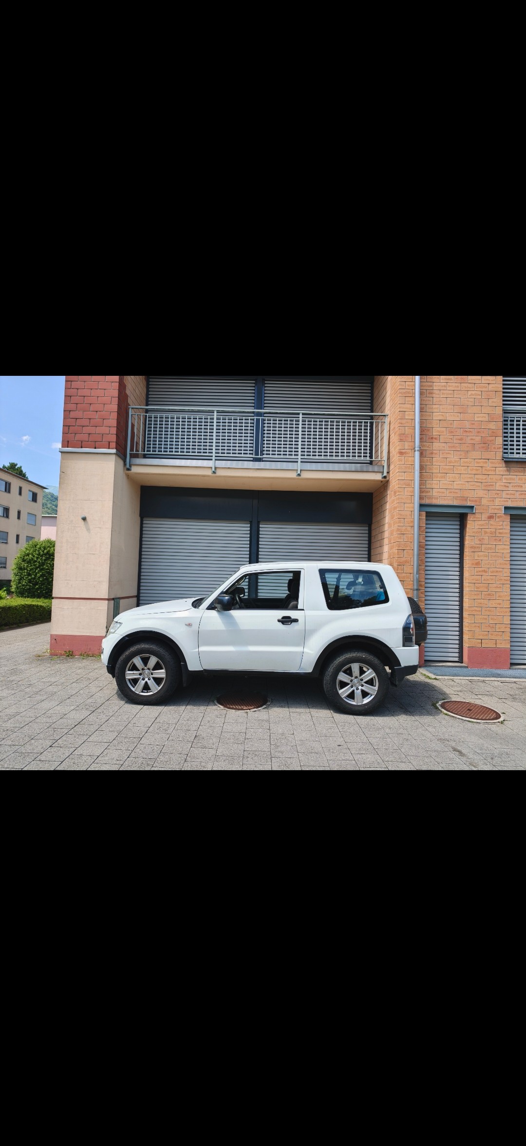 MITSUBISHI Pajero 3.2 DI-D Profi-image-1