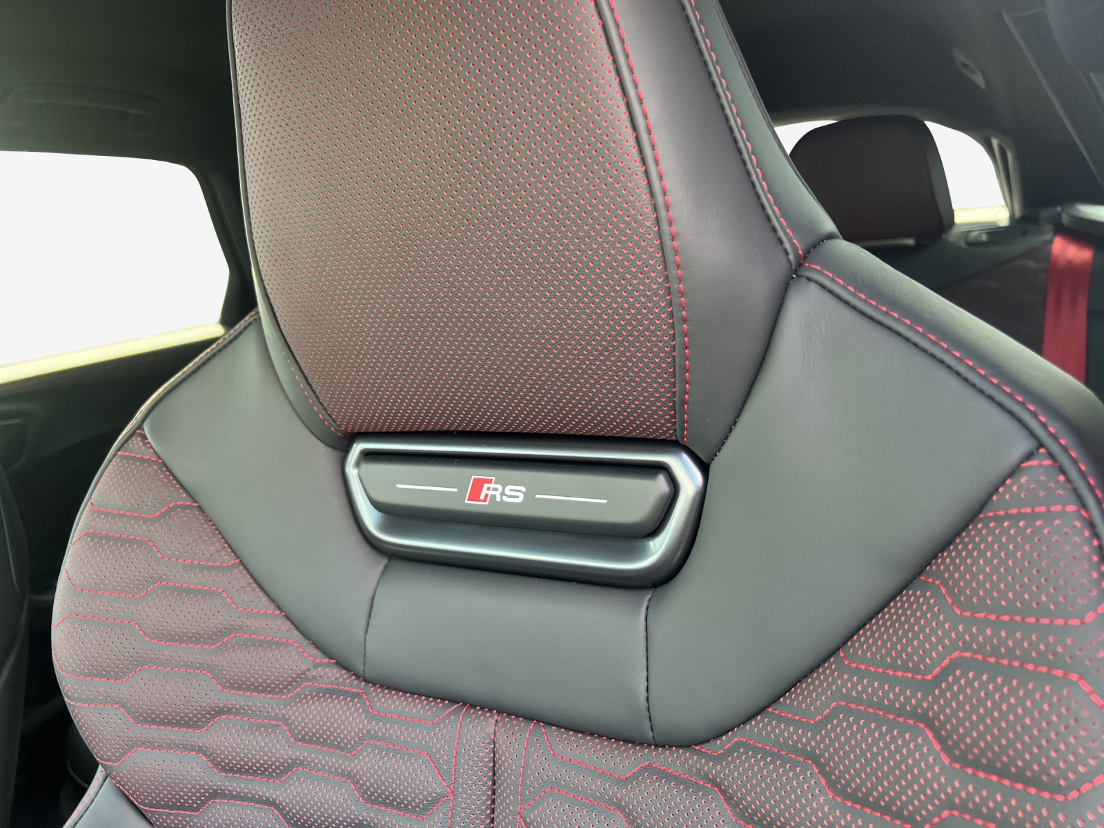 AUDI RS 5 Avant TFSI 470 kW Tiptronic quattro-image-15