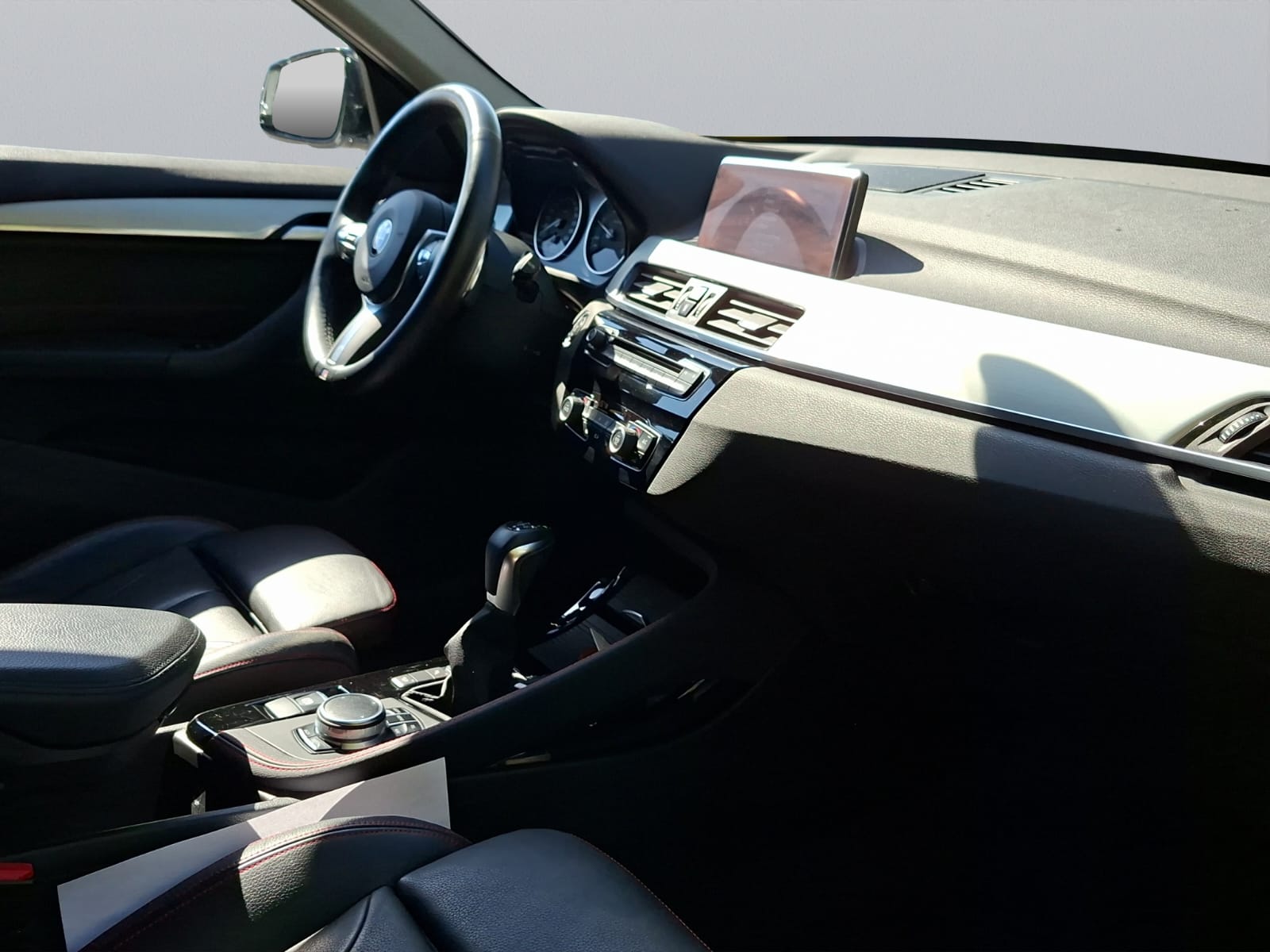 BMW X1 xDrive 20d M Sport Steptronic-image-11