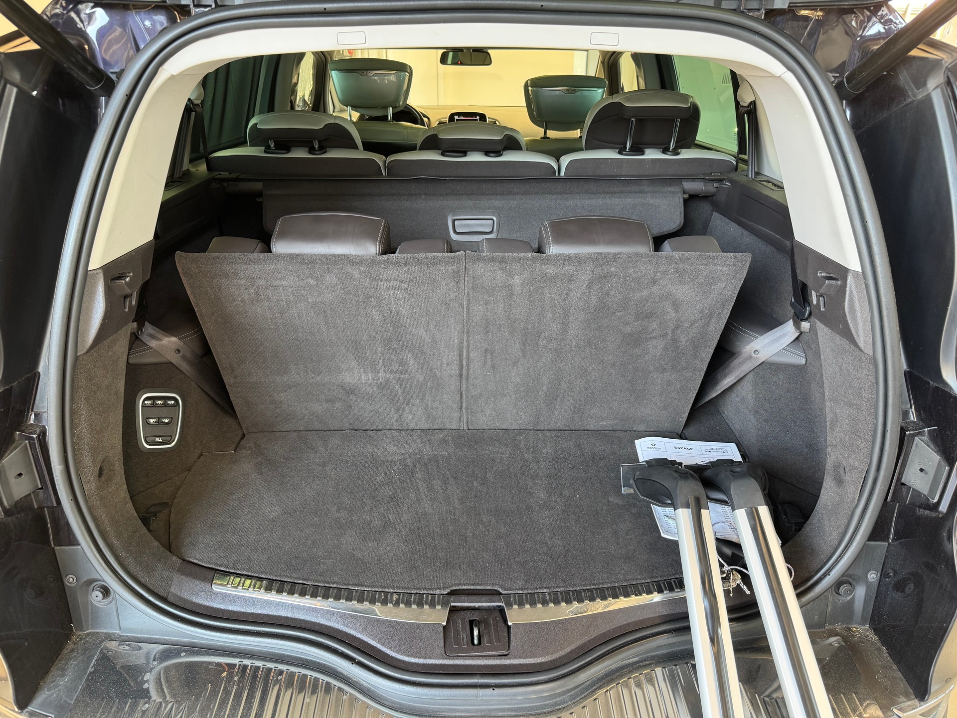 RENAULT Espace 1.6 TCe Initiale EDC-image-12