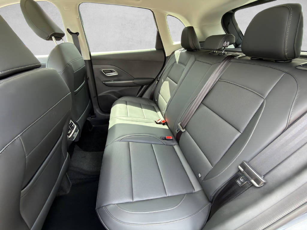 MG ZS 1.5 Hybrid+ Luxury-image-6