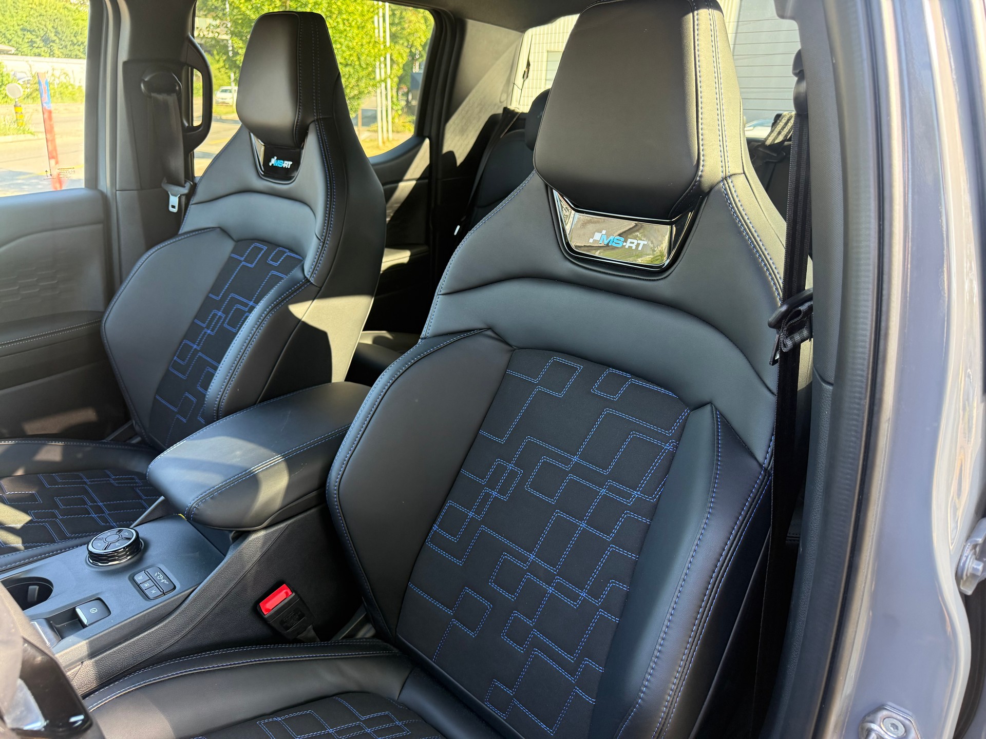 FORD Ranger MS/RT Wildtrak 3.0 Eco Blue e-4WD Automat-image-4