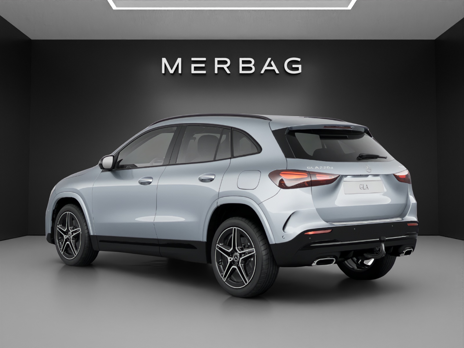MERCEDES-BENZ GLA 220d 4Matic 8G-DCT-image-3