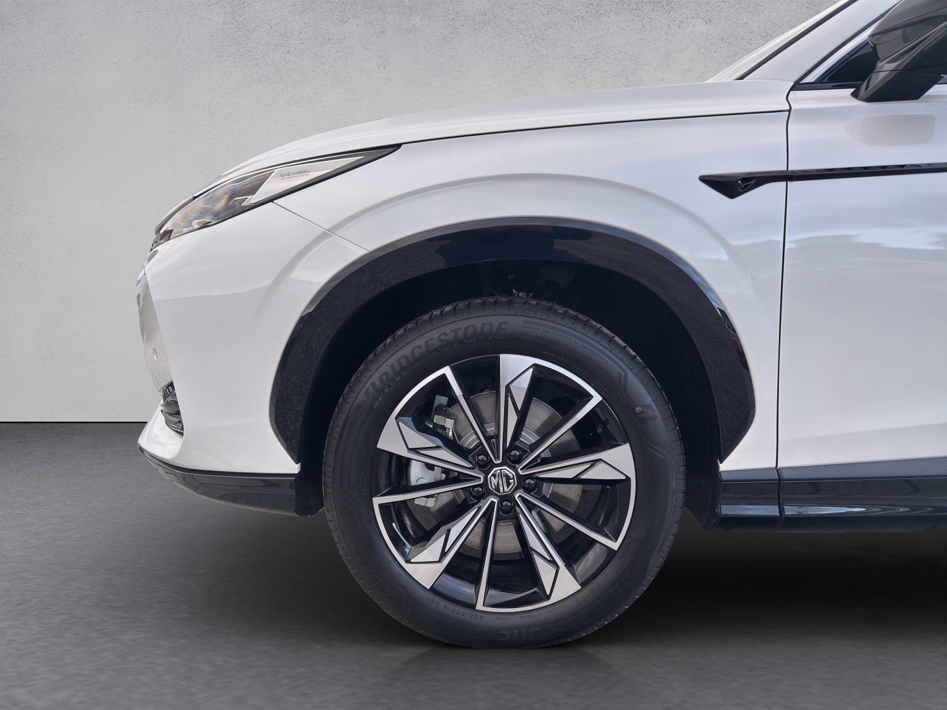 MG HS 1.5 Hybrid Luxury-image-3