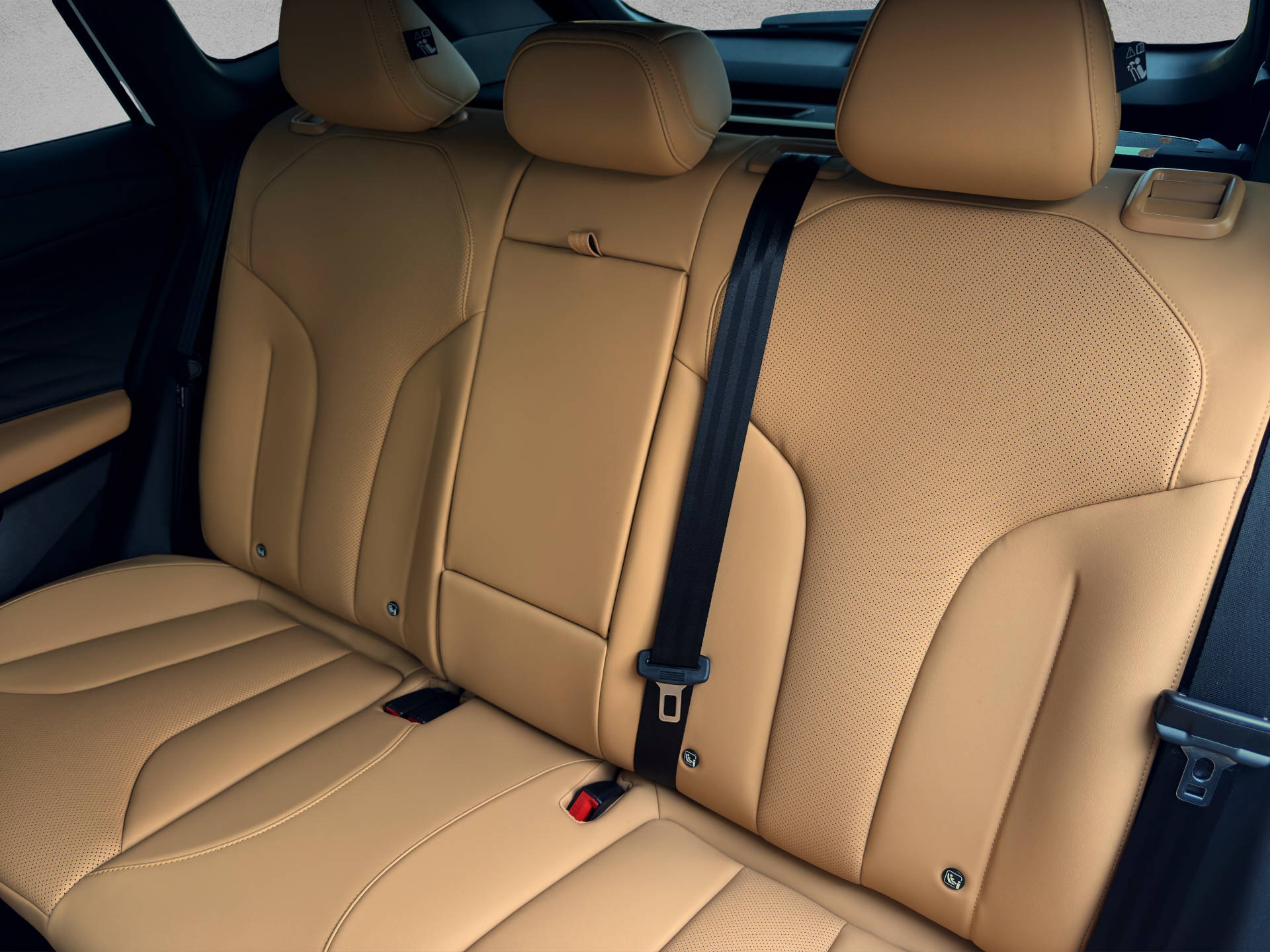 MG HS 1.5 Hybrid Luxury-image-11