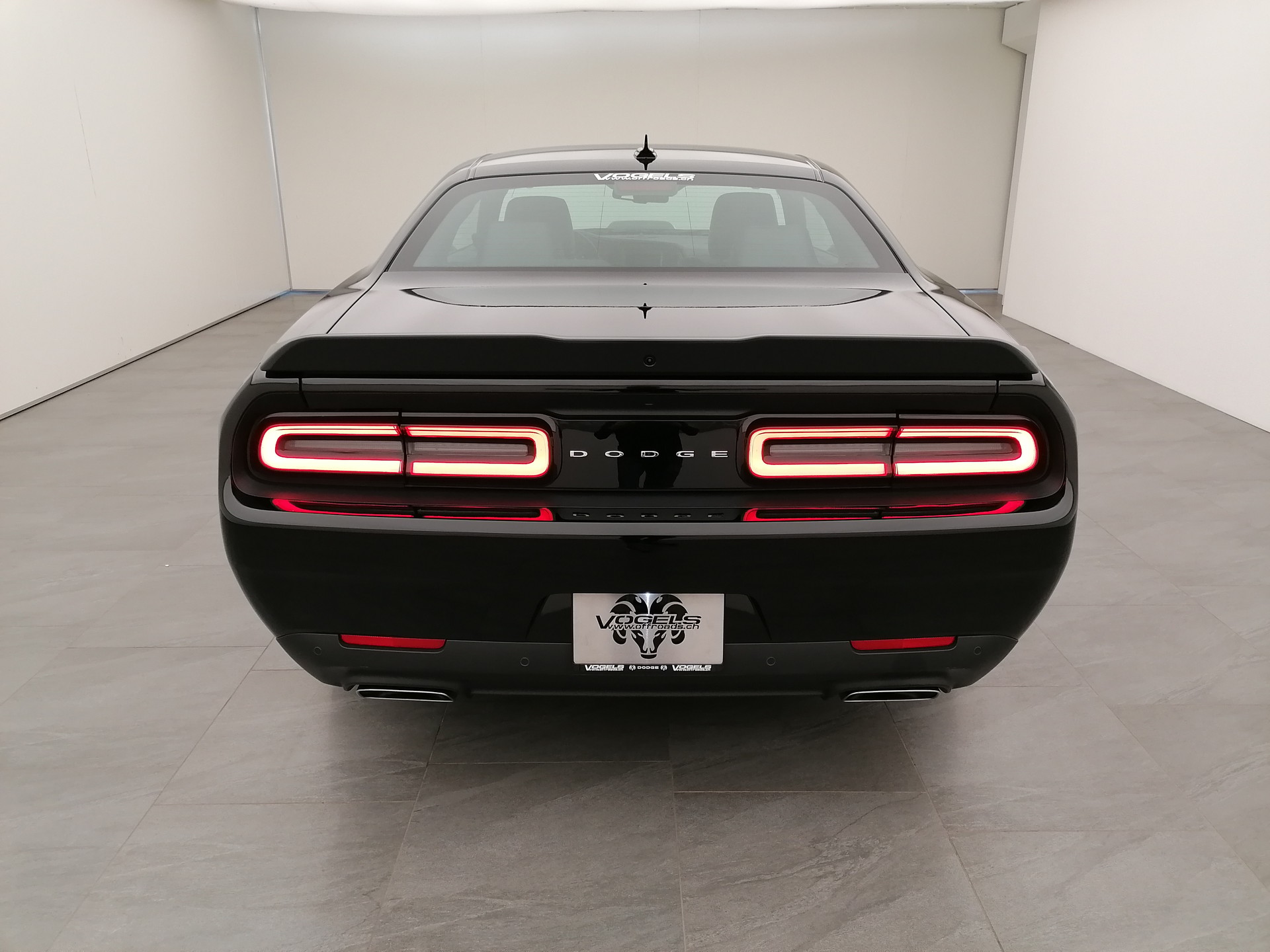 DODGE Challenger 5.7 R/T Shaker-image-4