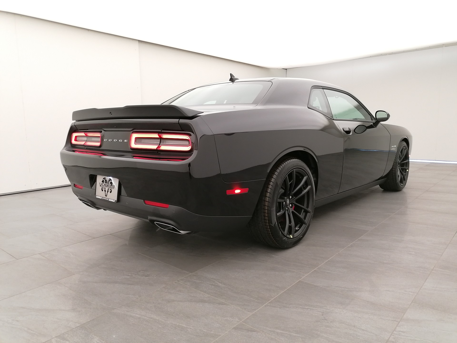 DODGE Challenger 5.7 R/T Shaker-image-3