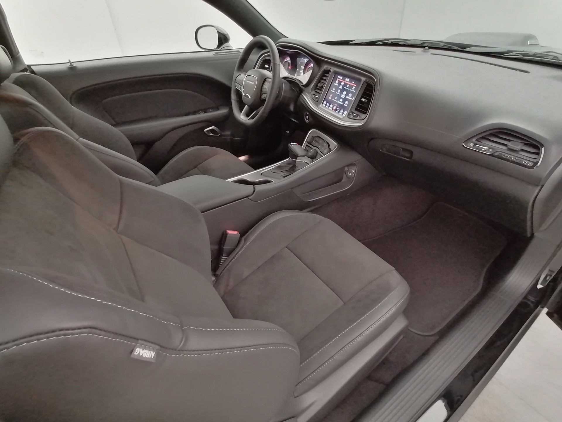 DODGE Challenger 5.7 R/T Shaker-image-14