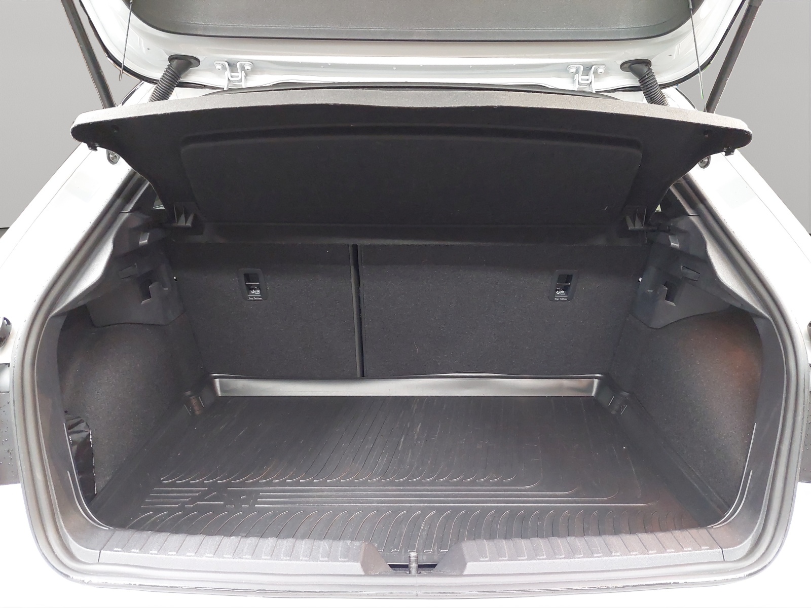AUDI A1 Sportback 40 TFSI S Line S-tronic-image-10